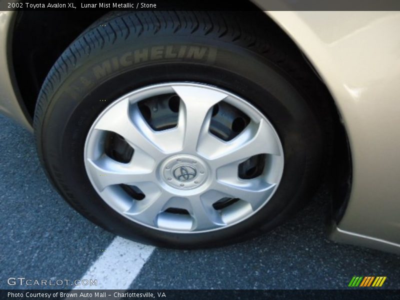 Lunar Mist Metallic / Stone 2002 Toyota Avalon XL