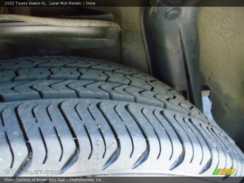 Lunar Mist Metallic / Stone 2002 Toyota Avalon XL