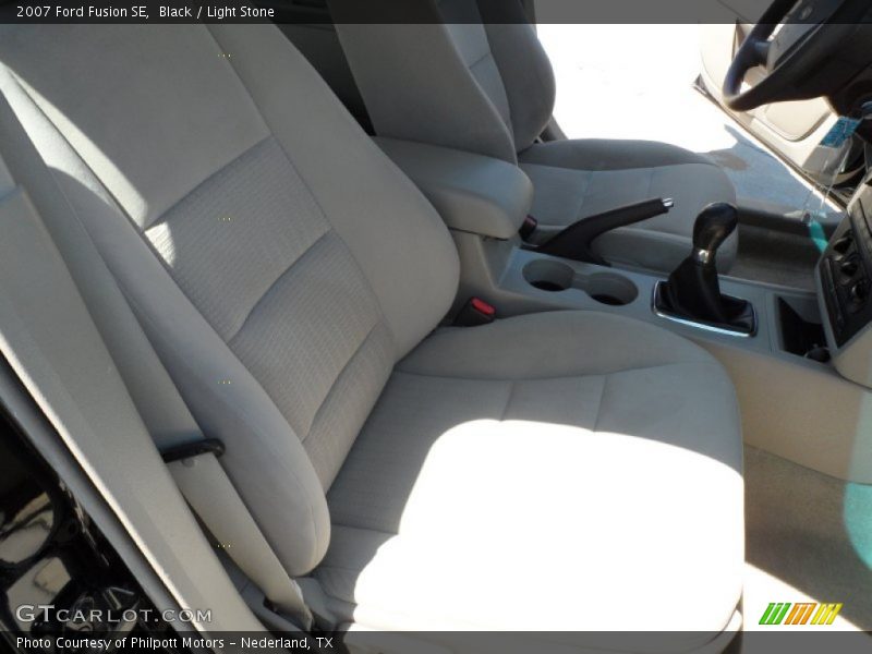 Black / Light Stone 2007 Ford Fusion SE