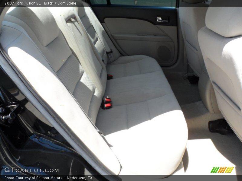 Black / Light Stone 2007 Ford Fusion SE