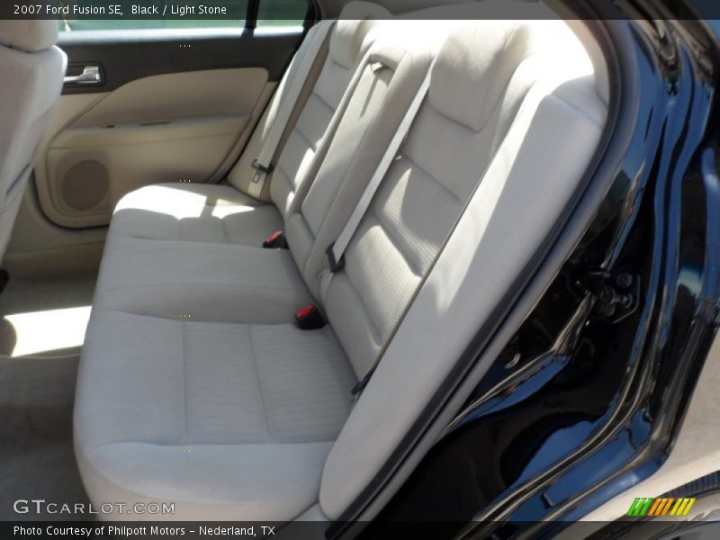 Black / Light Stone 2007 Ford Fusion SE