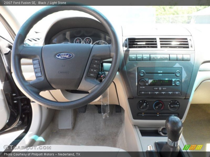 Black / Light Stone 2007 Ford Fusion SE