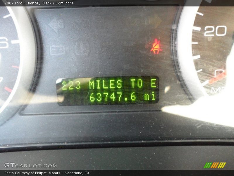 Black / Light Stone 2007 Ford Fusion SE