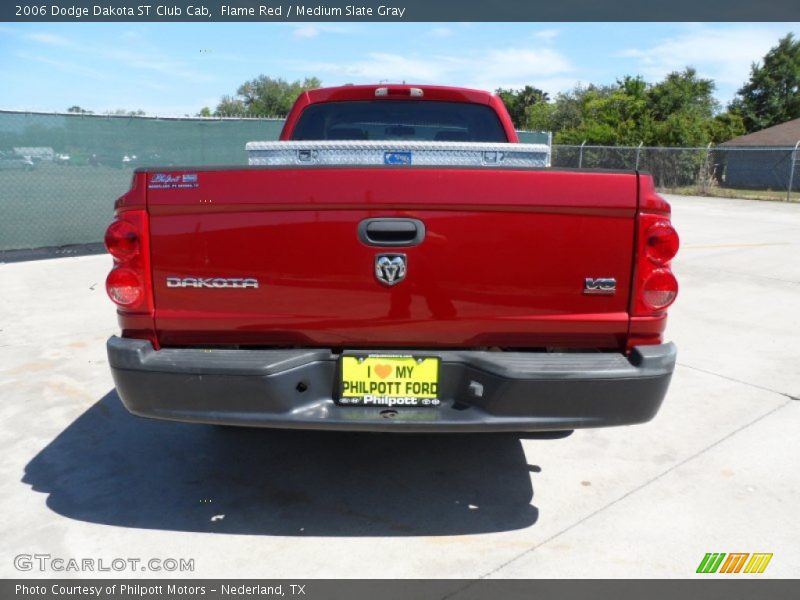 Flame Red / Medium Slate Gray 2006 Dodge Dakota ST Club Cab
