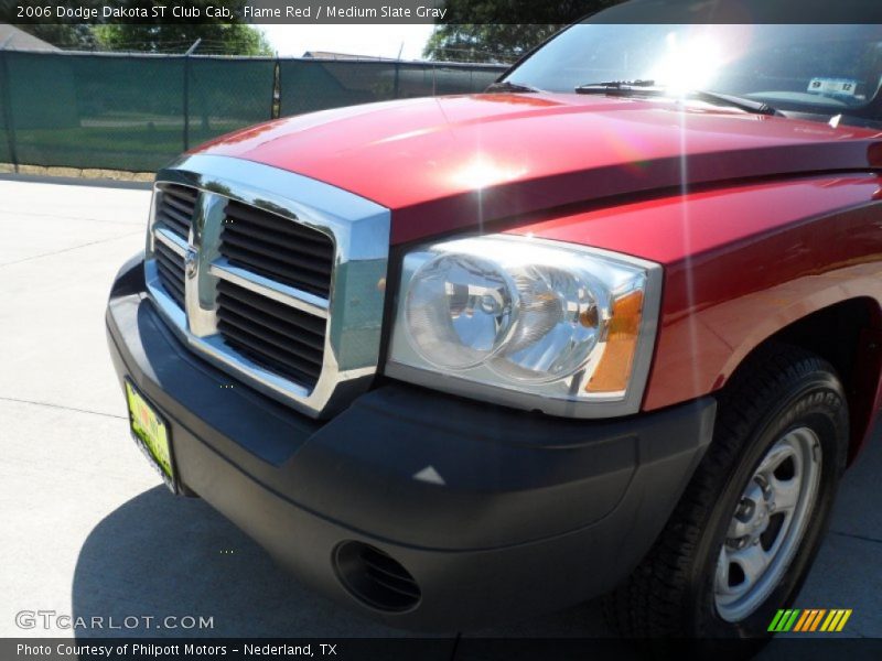 Flame Red / Medium Slate Gray 2006 Dodge Dakota ST Club Cab