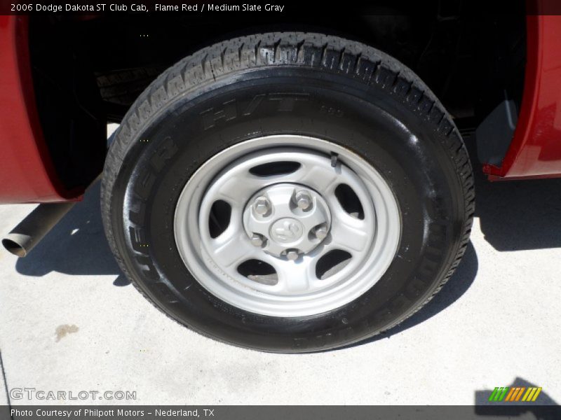  2006 Dakota ST Club Cab Wheel