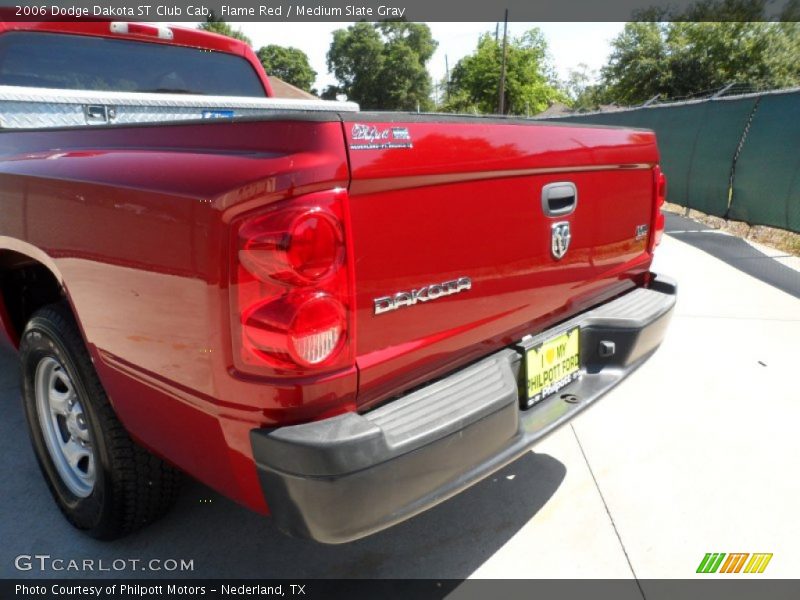 Flame Red / Medium Slate Gray 2006 Dodge Dakota ST Club Cab