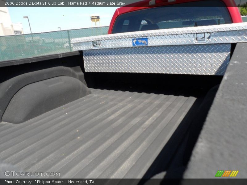 Flame Red / Medium Slate Gray 2006 Dodge Dakota ST Club Cab