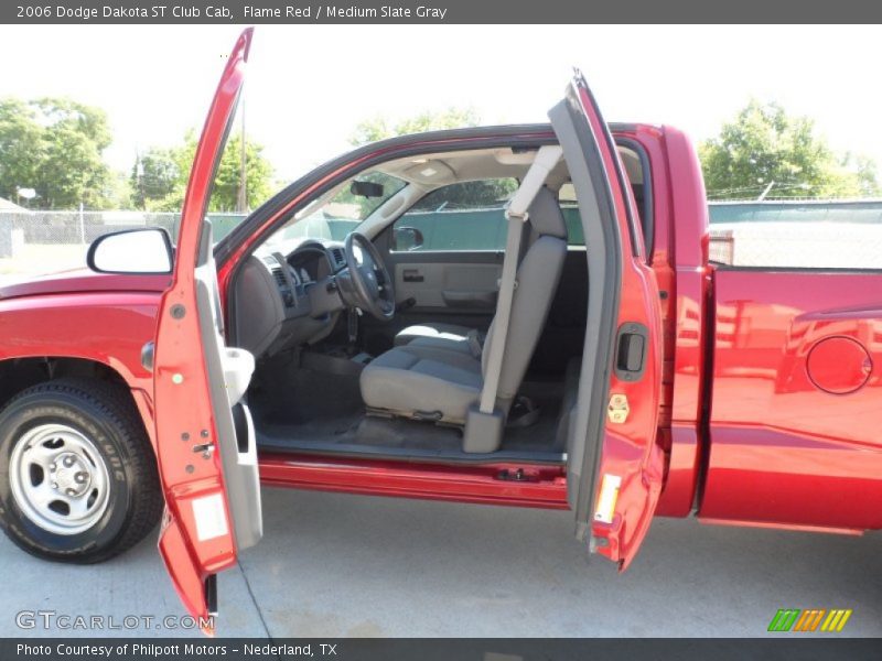 Flame Red / Medium Slate Gray 2006 Dodge Dakota ST Club Cab