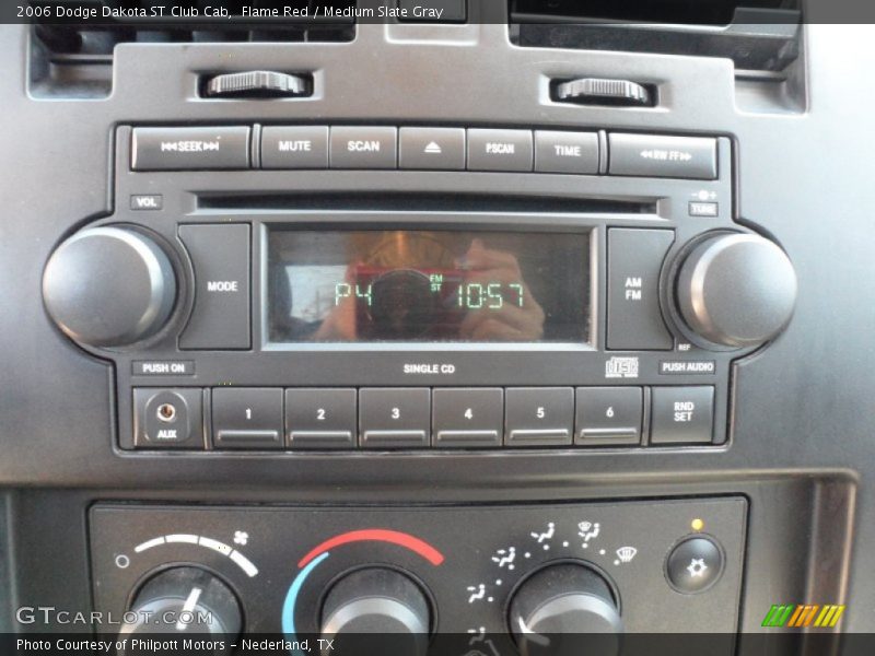 Audio System of 2006 Dakota ST Club Cab