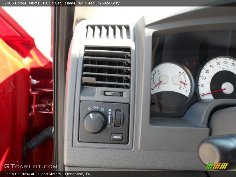 Controls of 2006 Dakota ST Club Cab