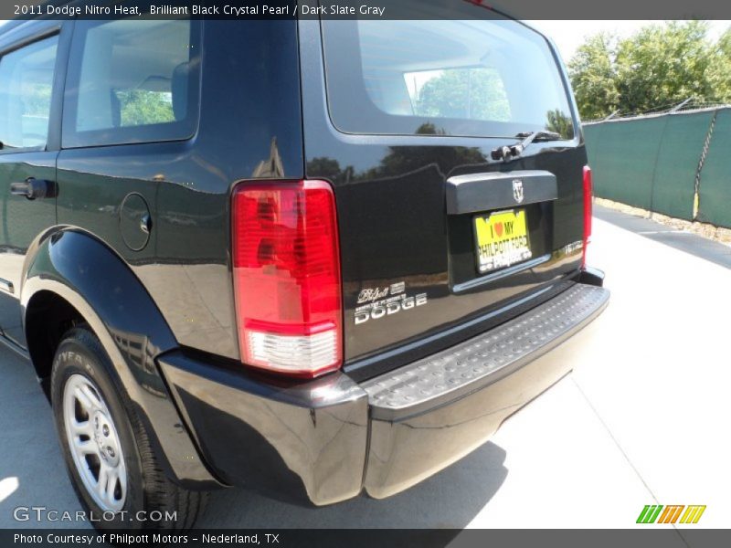 Brilliant Black Crystal Pearl / Dark Slate Gray 2011 Dodge Nitro Heat