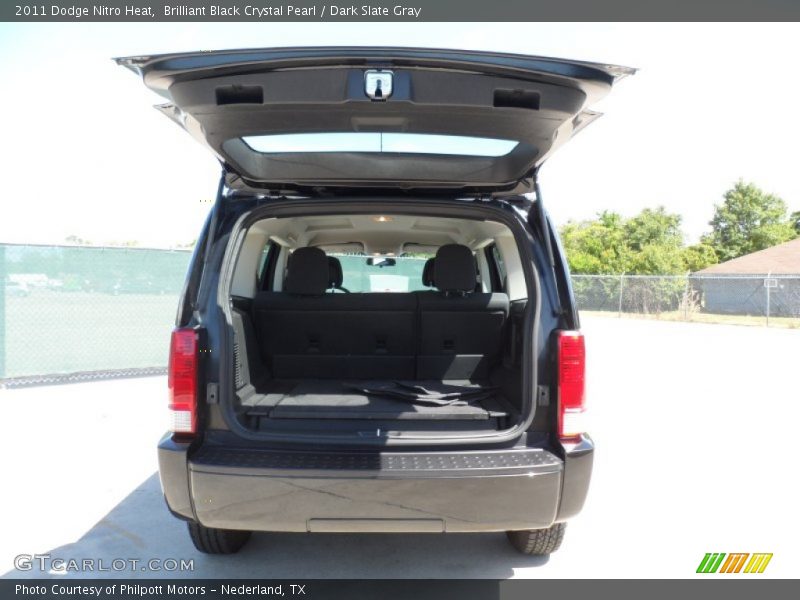 Brilliant Black Crystal Pearl / Dark Slate Gray 2011 Dodge Nitro Heat