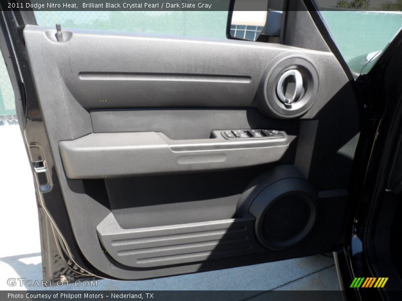 Brilliant Black Crystal Pearl / Dark Slate Gray 2011 Dodge Nitro Heat