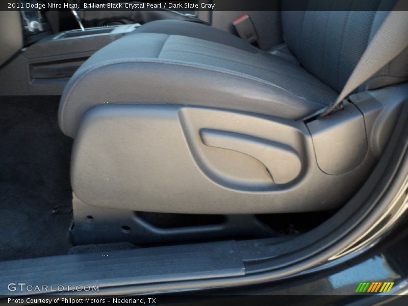 Brilliant Black Crystal Pearl / Dark Slate Gray 2011 Dodge Nitro Heat