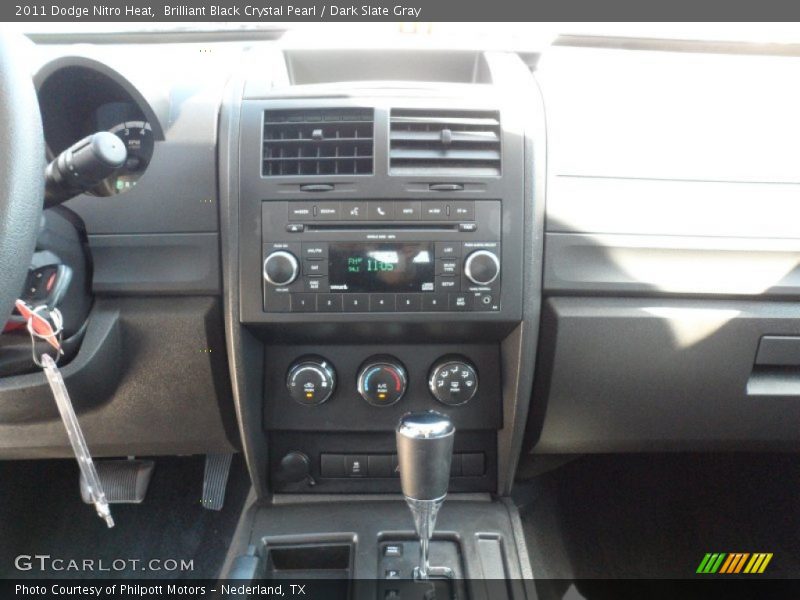 Brilliant Black Crystal Pearl / Dark Slate Gray 2011 Dodge Nitro Heat
