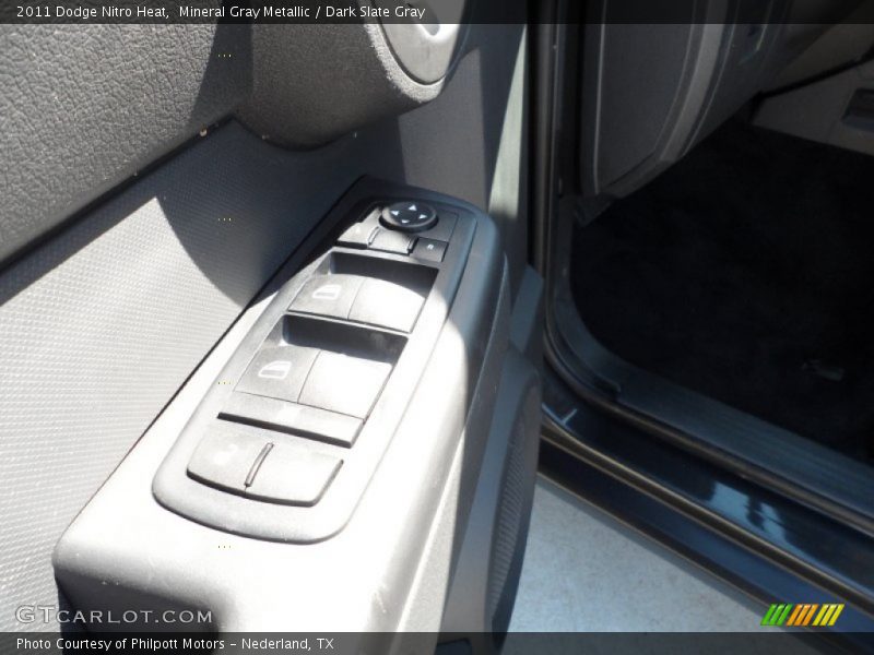 Mineral Gray Metallic / Dark Slate Gray 2011 Dodge Nitro Heat