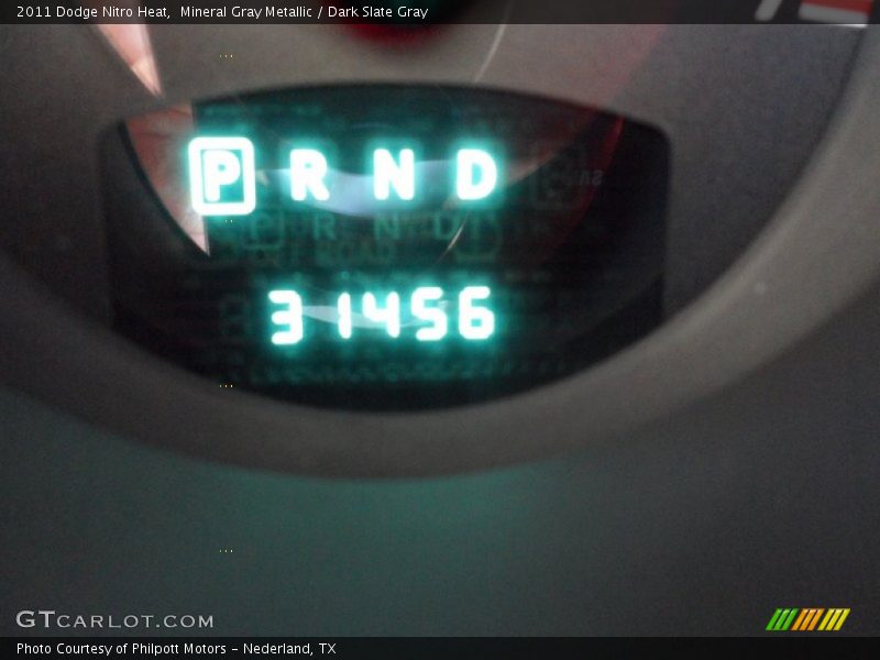 Mineral Gray Metallic / Dark Slate Gray 2011 Dodge Nitro Heat