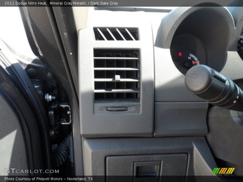 Mineral Gray Metallic / Dark Slate Gray 2011 Dodge Nitro Heat