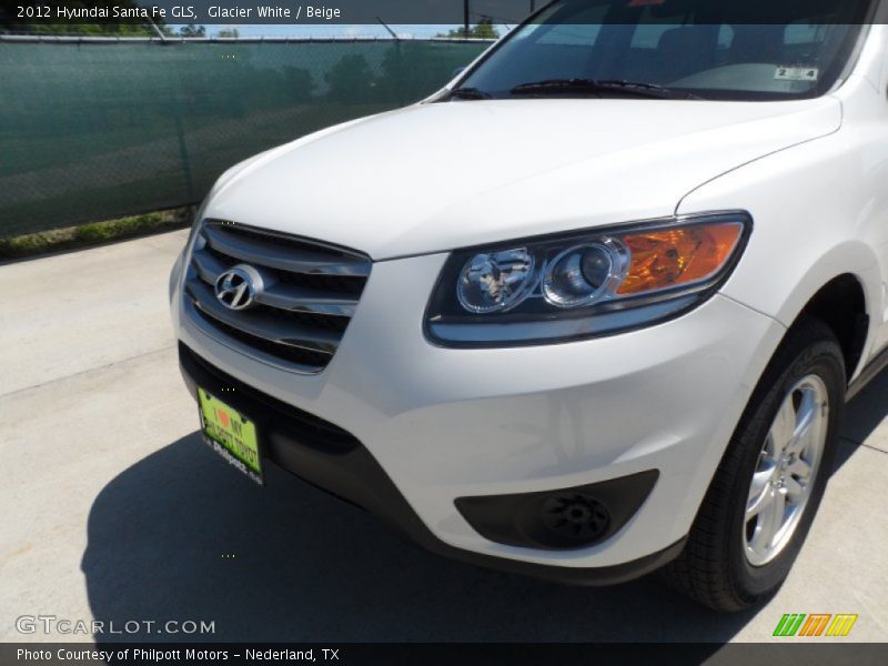 Glacier White / Beige 2012 Hyundai Santa Fe GLS