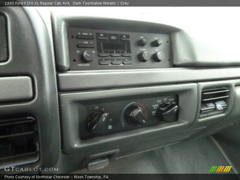 Dark Tourmaline Metallic / Grey 1993 Ford F150 XL Regular Cab 4x4