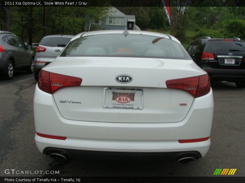 Snow White Pearl / Gray 2011 Kia Optima LX