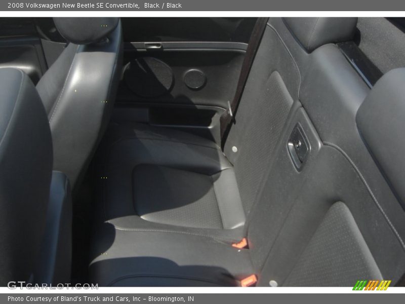 Black / Black 2008 Volkswagen New Beetle SE Convertible