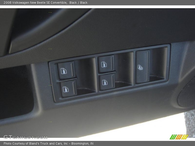 Black / Black 2008 Volkswagen New Beetle SE Convertible