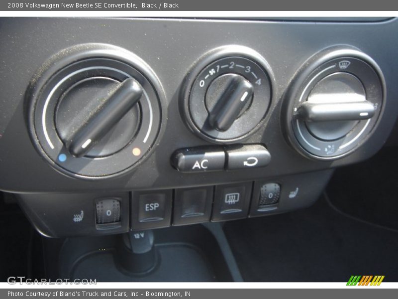 Black / Black 2008 Volkswagen New Beetle SE Convertible