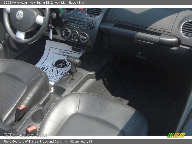 Black / Black 2008 Volkswagen New Beetle SE Convertible