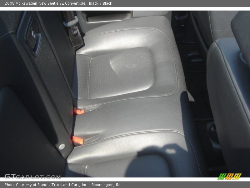 Black / Black 2008 Volkswagen New Beetle SE Convertible