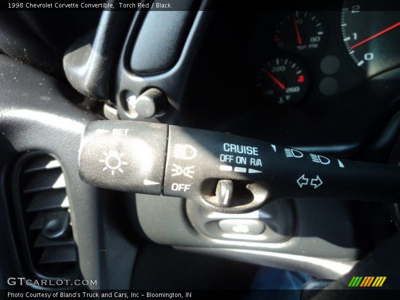 Torch Red / Black 1998 Chevrolet Corvette Convertible