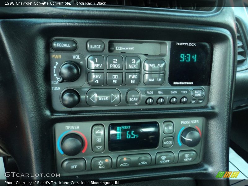 Torch Red / Black 1998 Chevrolet Corvette Convertible