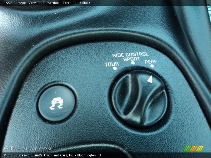 Torch Red / Black 1998 Chevrolet Corvette Convertible