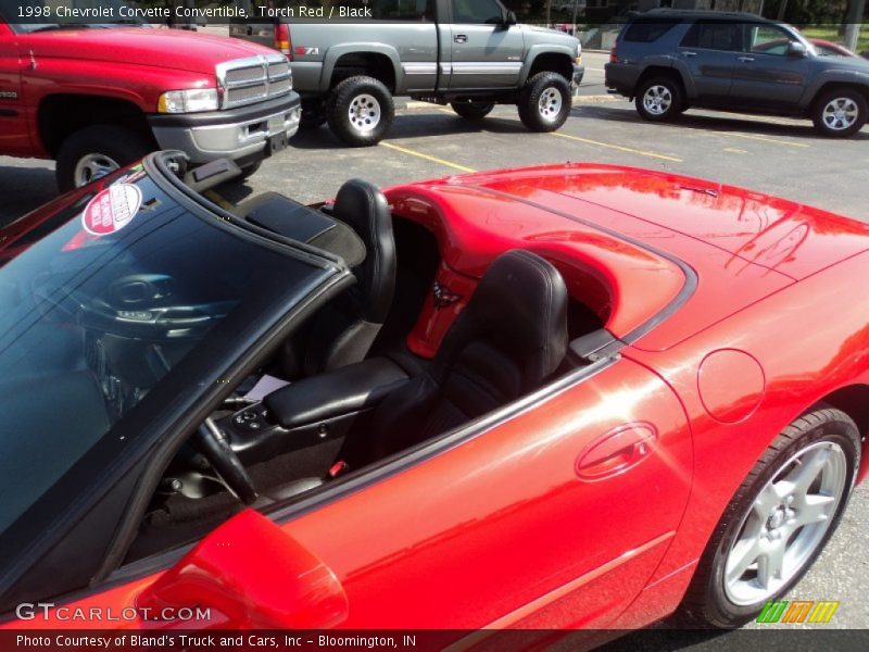 Torch Red / Black 1998 Chevrolet Corvette Convertible