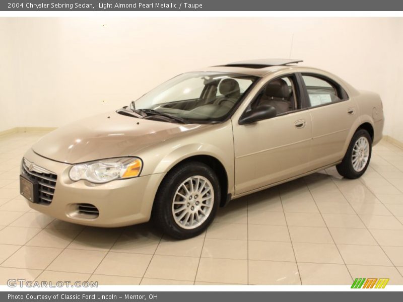 Light Almond Pearl Metallic / Taupe 2004 Chrysler Sebring Sedan