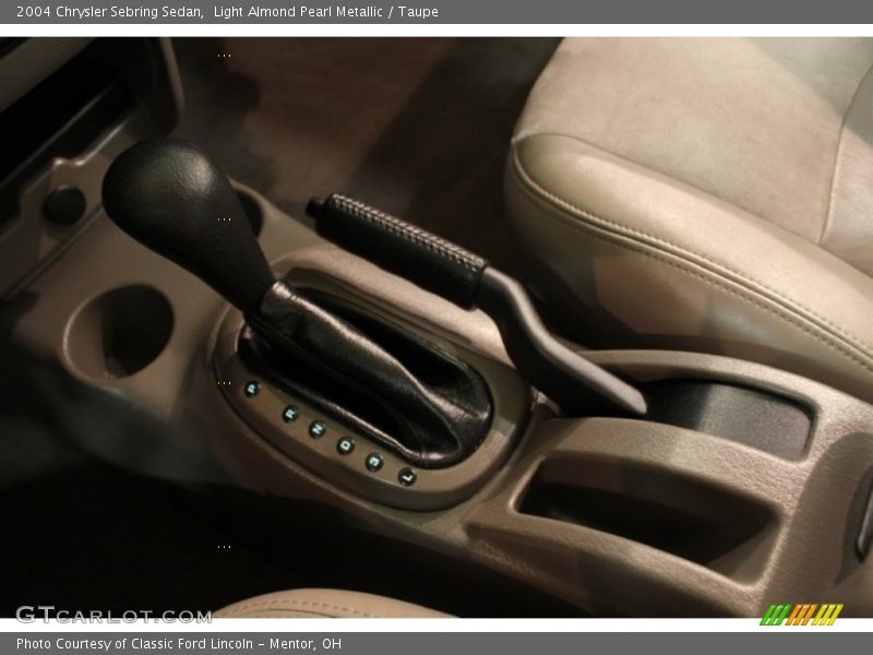Light Almond Pearl Metallic / Taupe 2004 Chrysler Sebring Sedan
