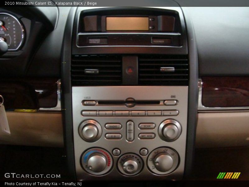 Kalapana Black / Beige 2010 Mitsubishi Galant ES