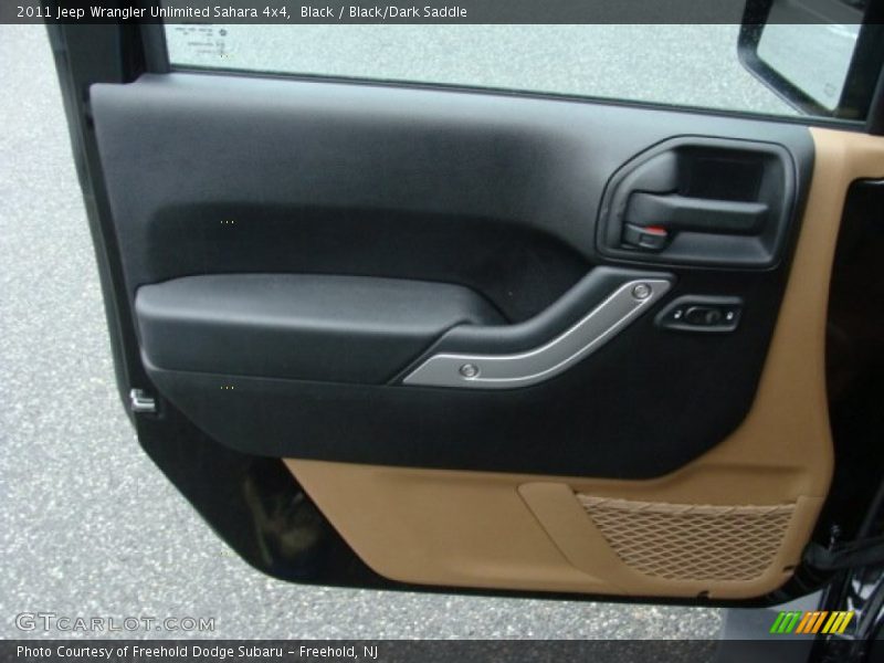 Black / Black/Dark Saddle 2011 Jeep Wrangler Unlimited Sahara 4x4