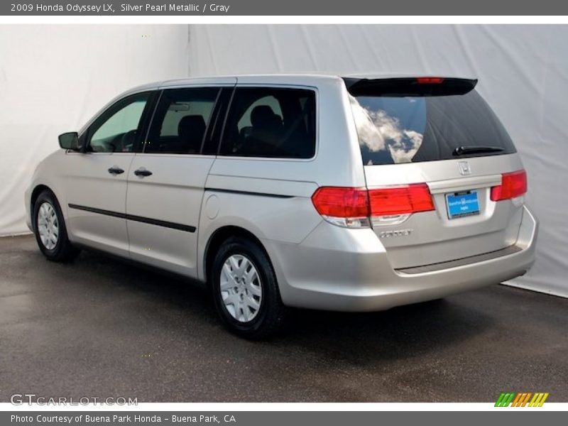 Silver Pearl Metallic / Gray 2009 Honda Odyssey LX