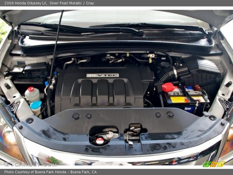 Silver Pearl Metallic / Gray 2009 Honda Odyssey LX