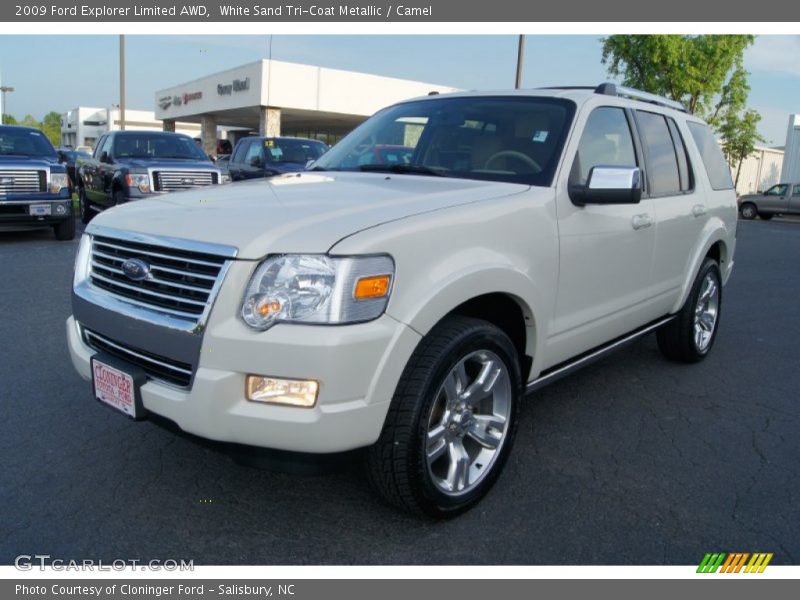 Front 3/4 View of 2009 Explorer Limited AWD