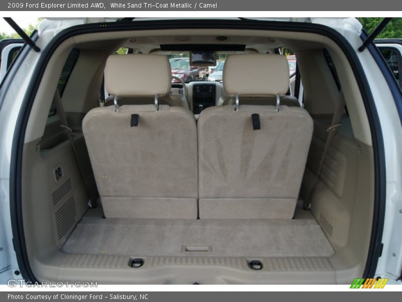  2009 Explorer Limited AWD Trunk