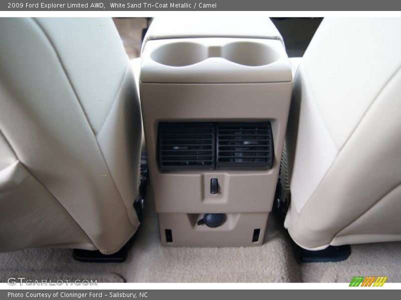White Sand Tri-Coat Metallic / Camel 2009 Ford Explorer Limited AWD