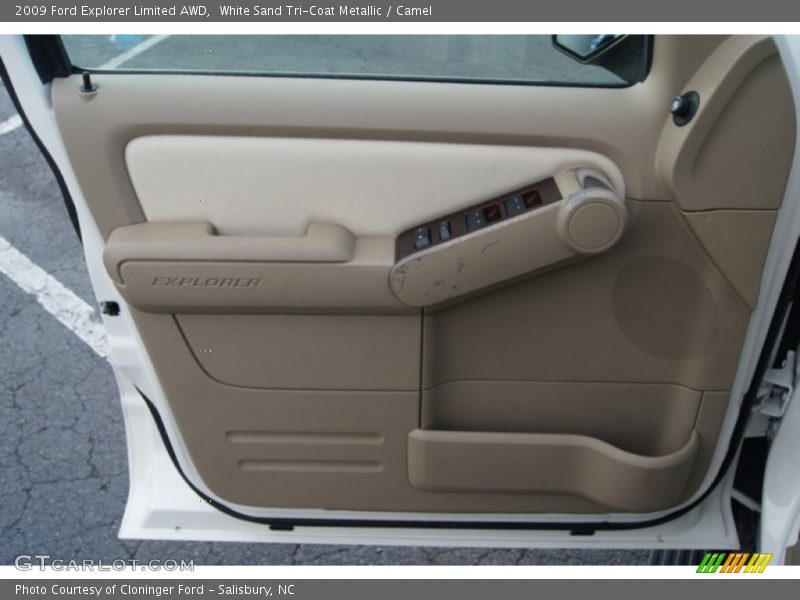 Door Panel of 2009 Explorer Limited AWD