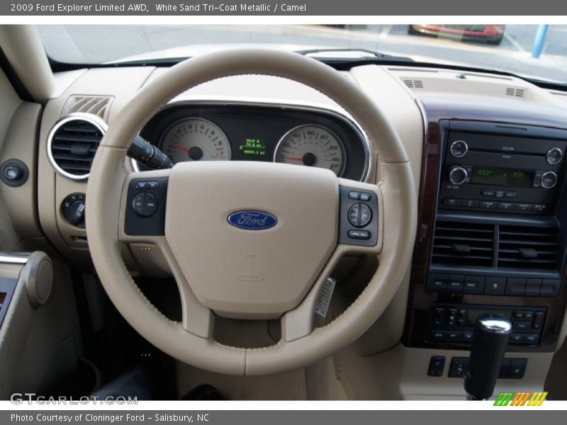 Dashboard of 2009 Explorer Limited AWD
