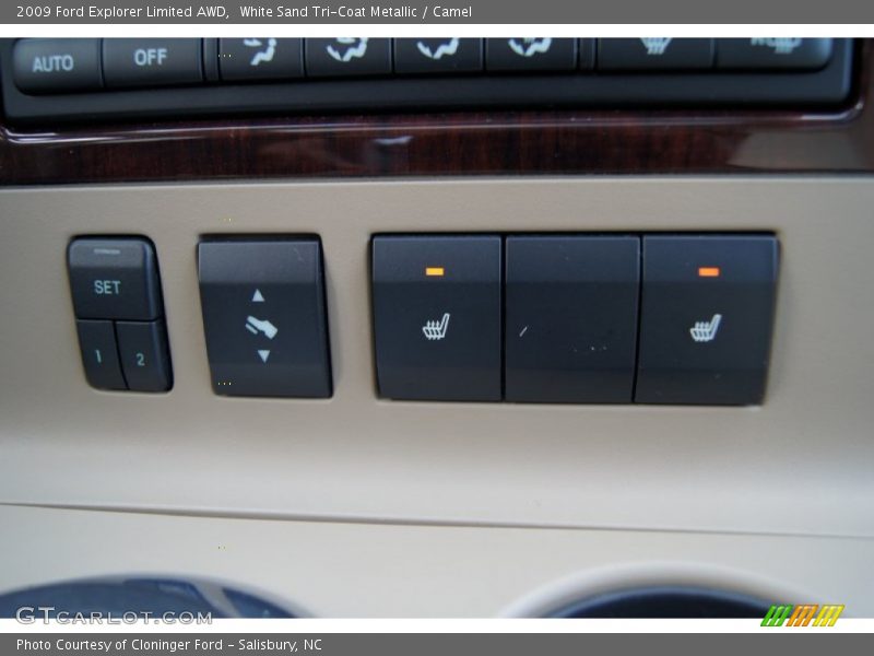 Controls of 2009 Explorer Limited AWD