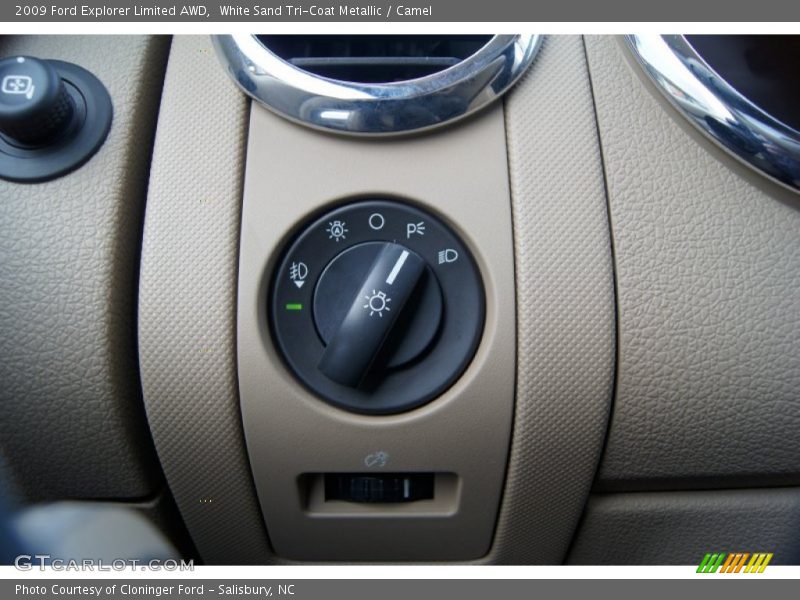 White Sand Tri-Coat Metallic / Camel 2009 Ford Explorer Limited AWD
