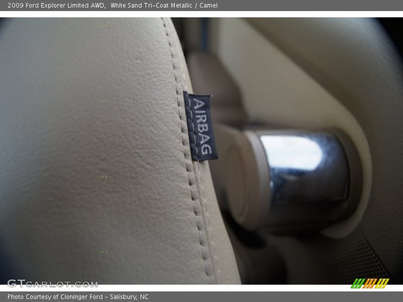 White Sand Tri-Coat Metallic / Camel 2009 Ford Explorer Limited AWD
