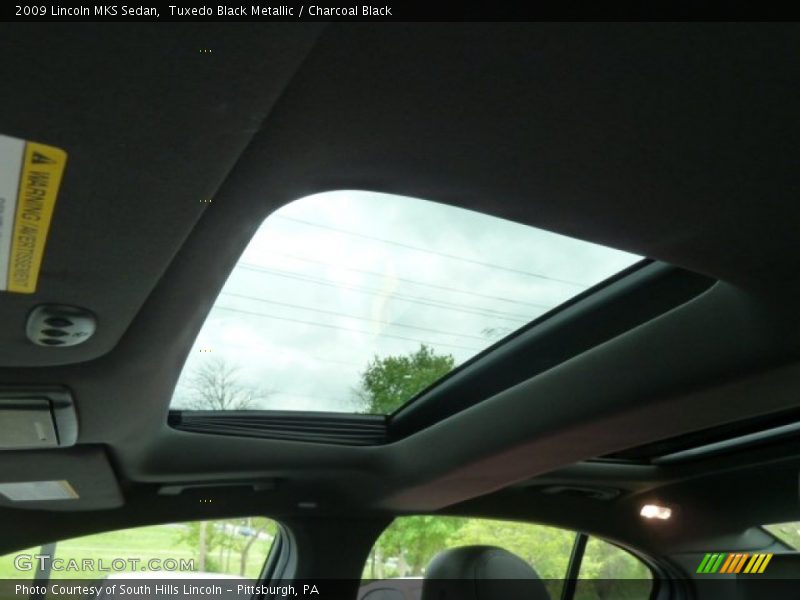 Tuxedo Black Metallic / Charcoal Black 2009 Lincoln MKS Sedan